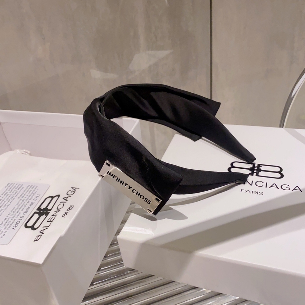 Balenciaga Infinity Cross hardware headband sweet cool hair accessory - Picture 3 of 5